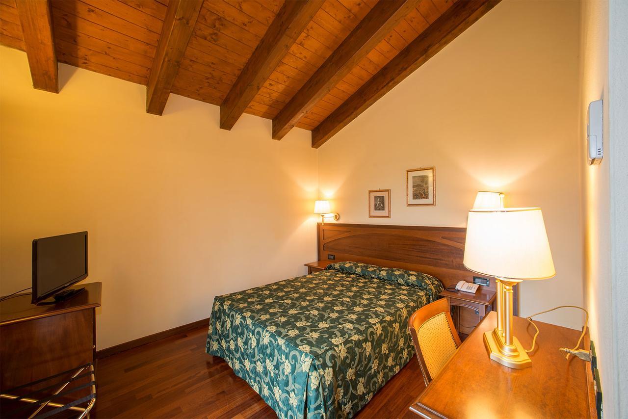 Hotel Conteverde Montecchio Emilia Luaran gambar