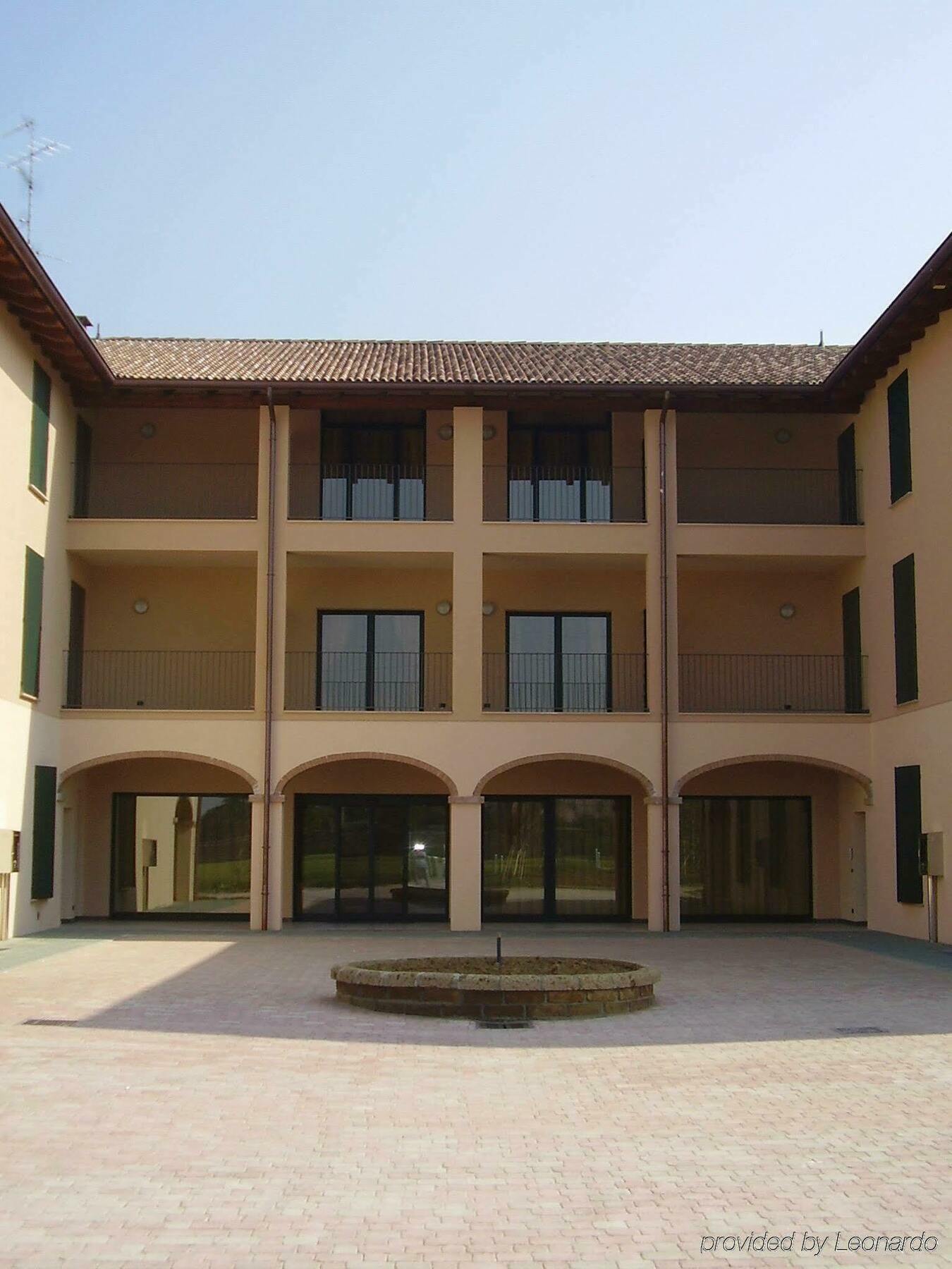 Hotel Conteverde Montecchio Emilia Luaran gambar